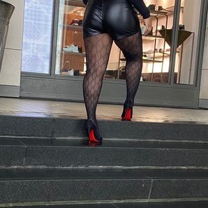 Like new Gucci tights! Final drop!